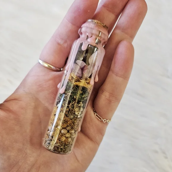 Love Spell Jar - Picture 4 of 4